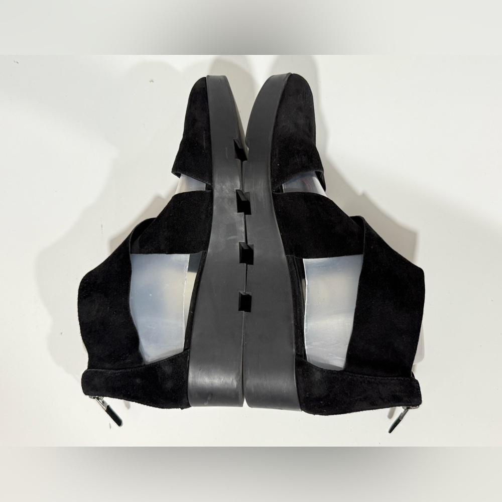 EILEEN FISHER  Black cross strap closed toe sandal size 8 - Picture 6 of 8